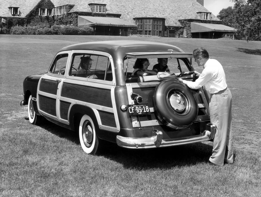  Ford Custom DeLuxe Country Squire (0BA-C79) 1950 года  (фото 35 из 36)